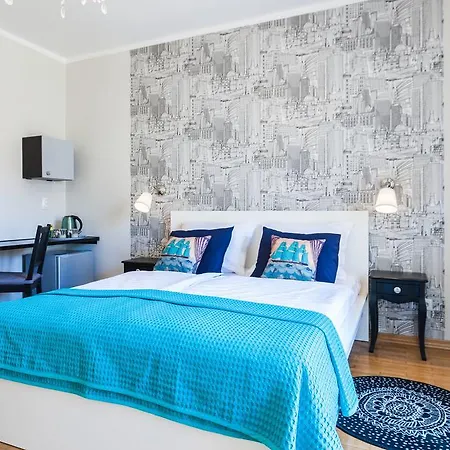 Verena's Place Old Town 게스트하우스 4*