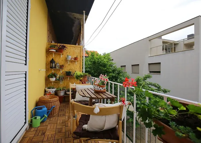 Verena's Place Old Town بيت ضيافة