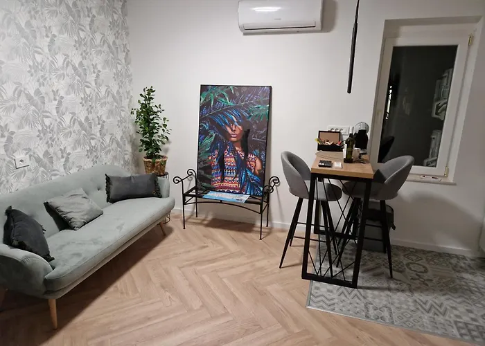 بيت ضيافة Verena's Place Old Town زادار