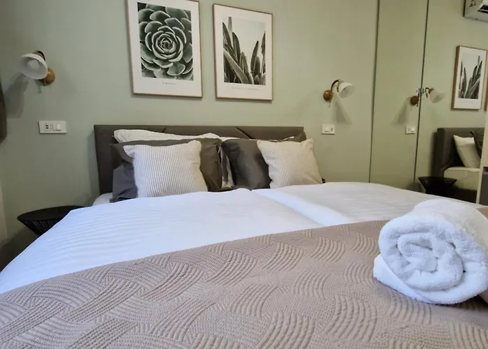 Verena's Place Old Town بيت ضيافة زادار