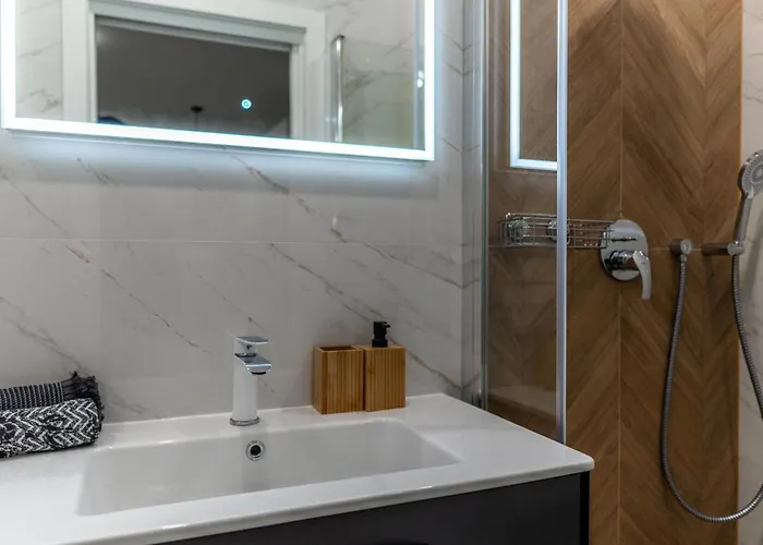 بيت ضيافة Verena's Place Old Town زادار