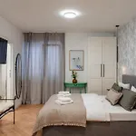 招待所 Verena's Place Old Town 3*