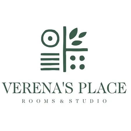 Verena's Place Old Town בית הארחה
