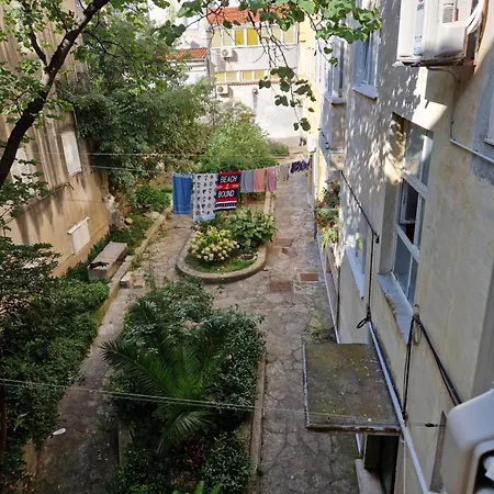 Guest house Verena'S Place Old Town 3*