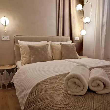 Verena'S Place Old Town Guest house